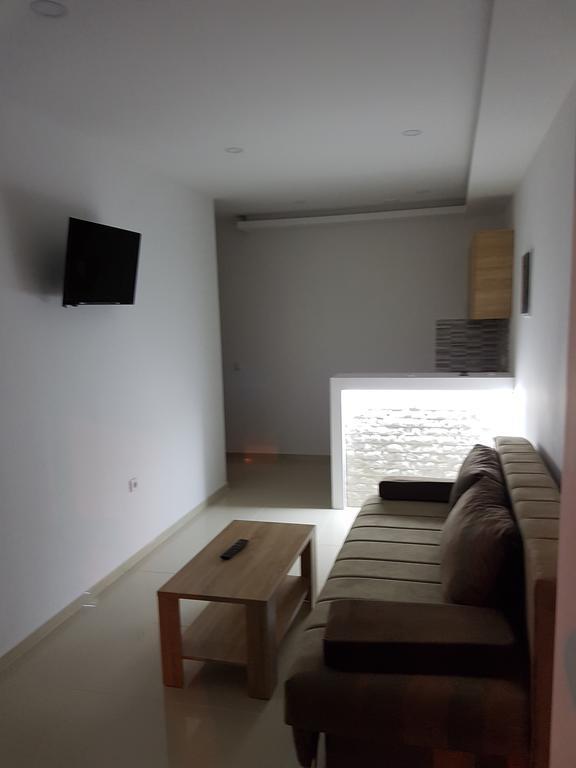 Avdiu Apartment Ülgün Dış mekan fotoğraf