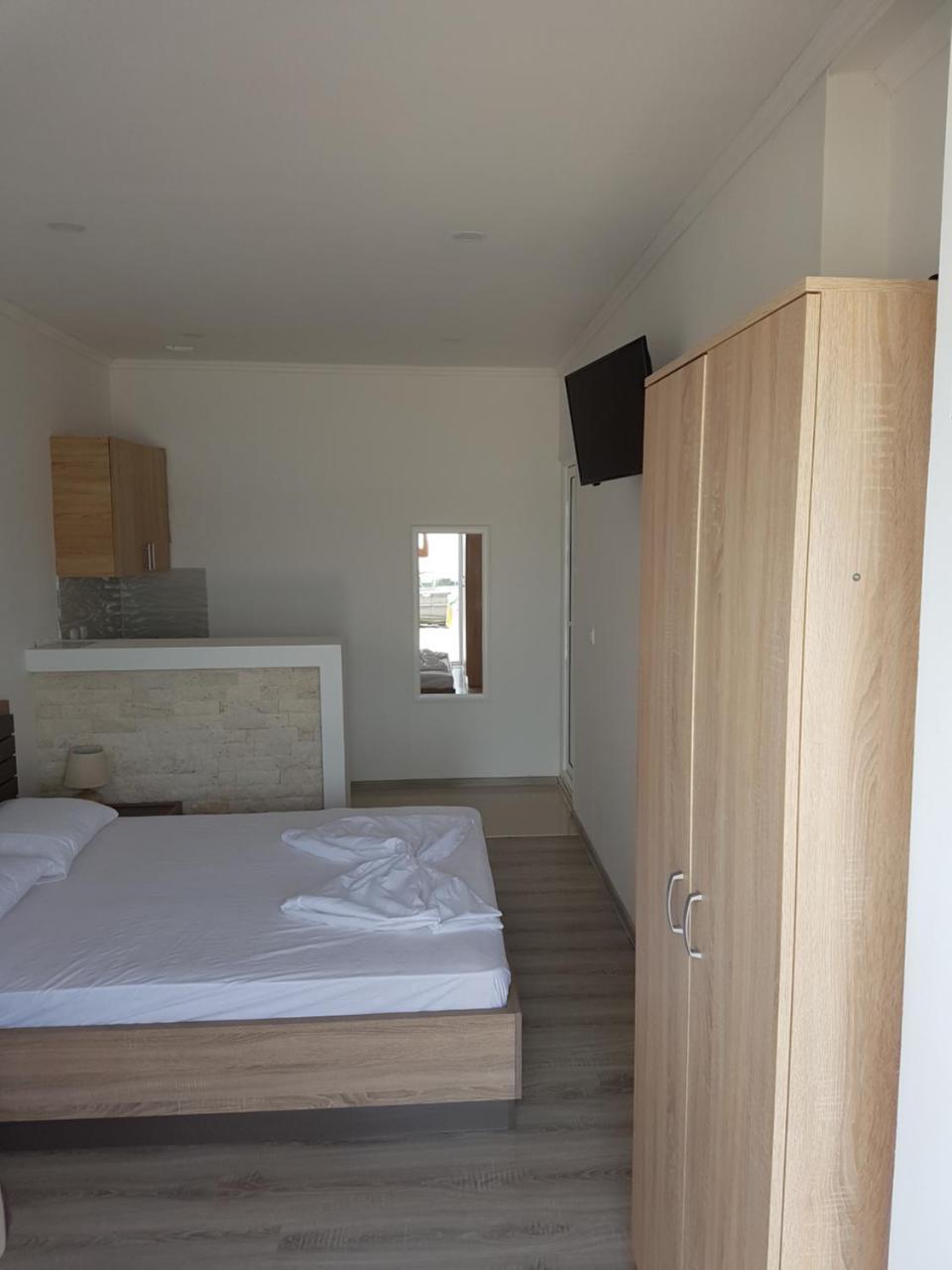 Avdiu Apartment Ülgün Dış mekan fotoğraf